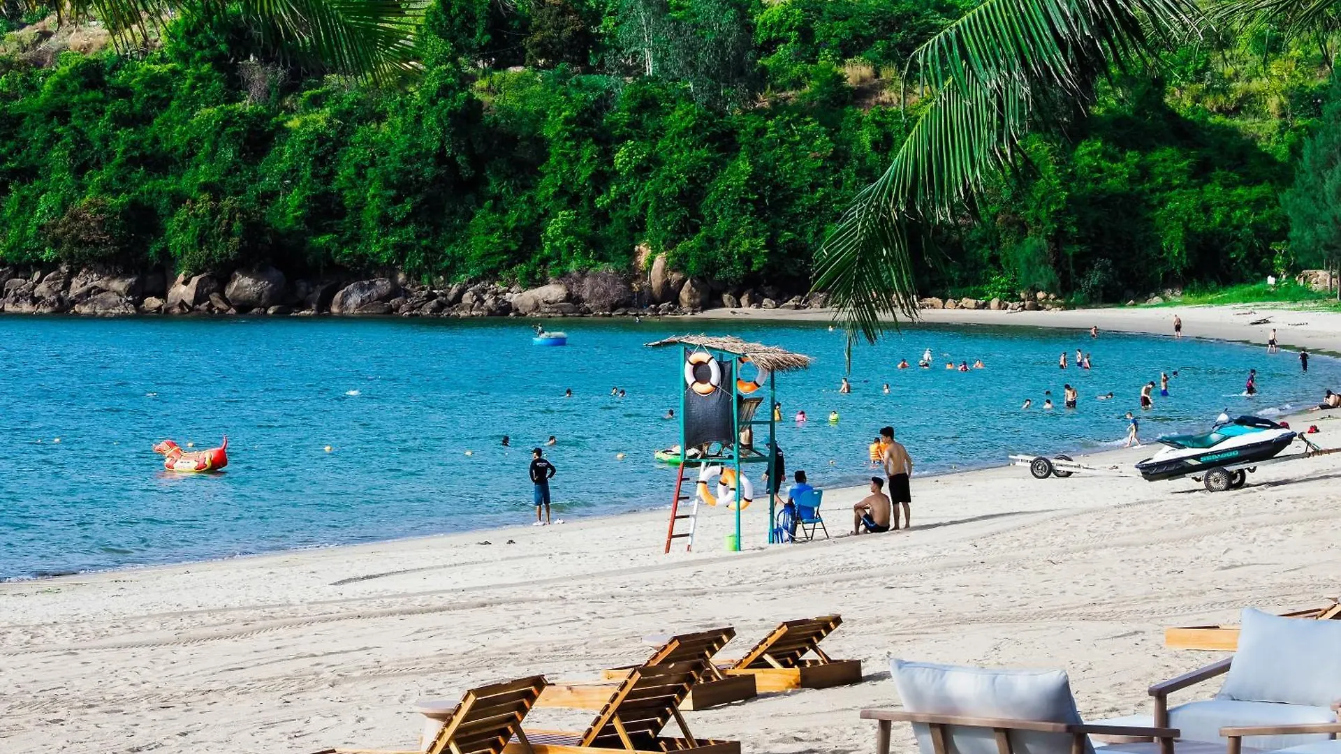 Bounce Beach Resort And Spa Da Nang 0*,