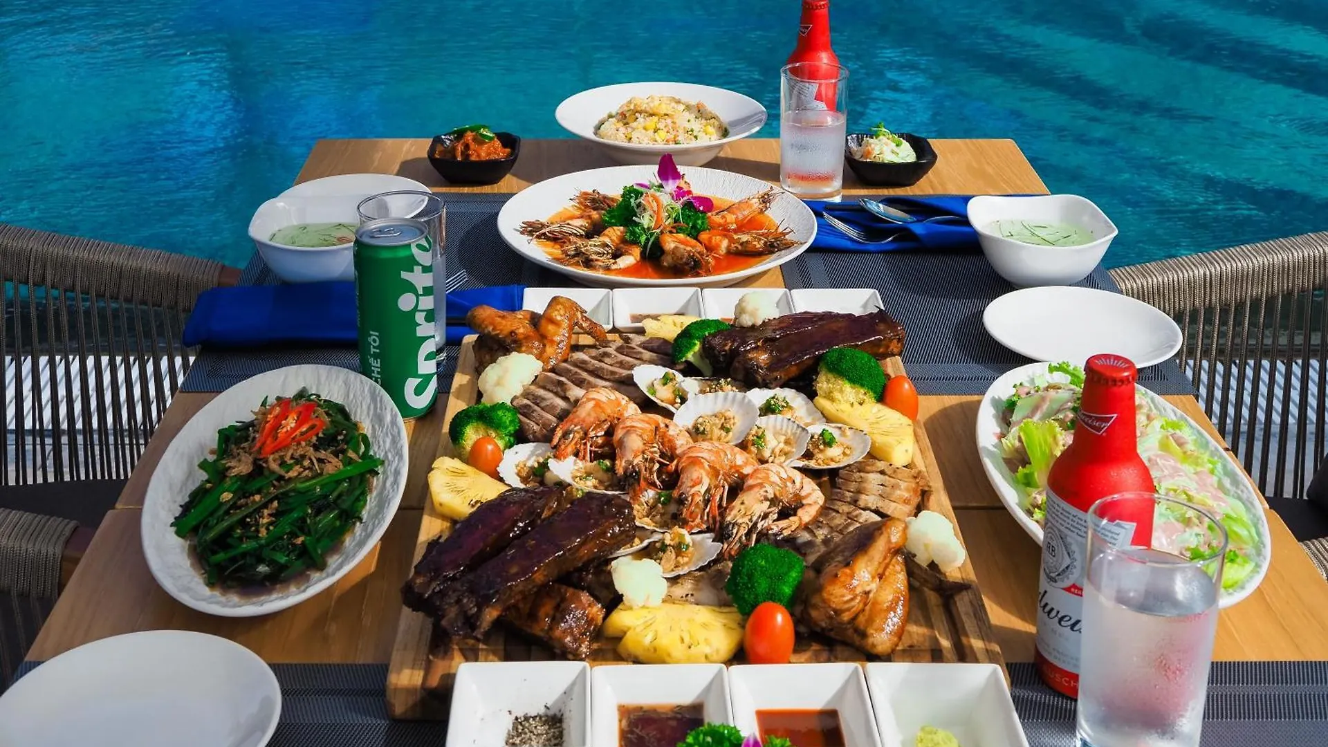 Bounce Beach Resort And Spa Da Nang Vietnam