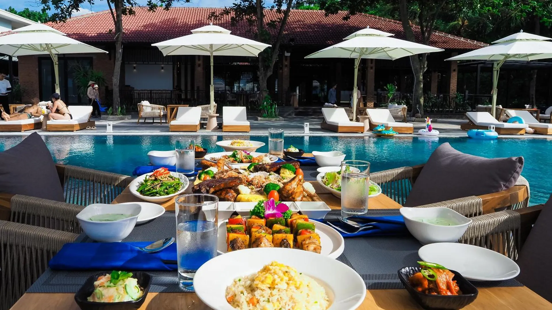 Bounce Beach Resort And Spa Da Nang Vietnam