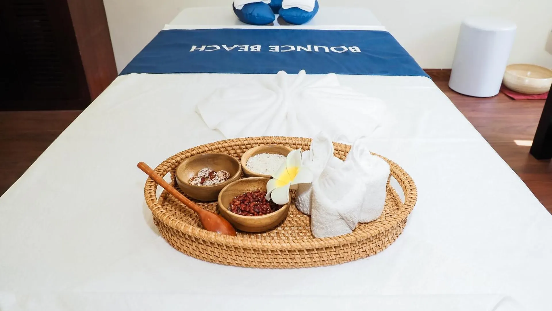 Bounce Beach Resort And Spa Da Nang Vietnam