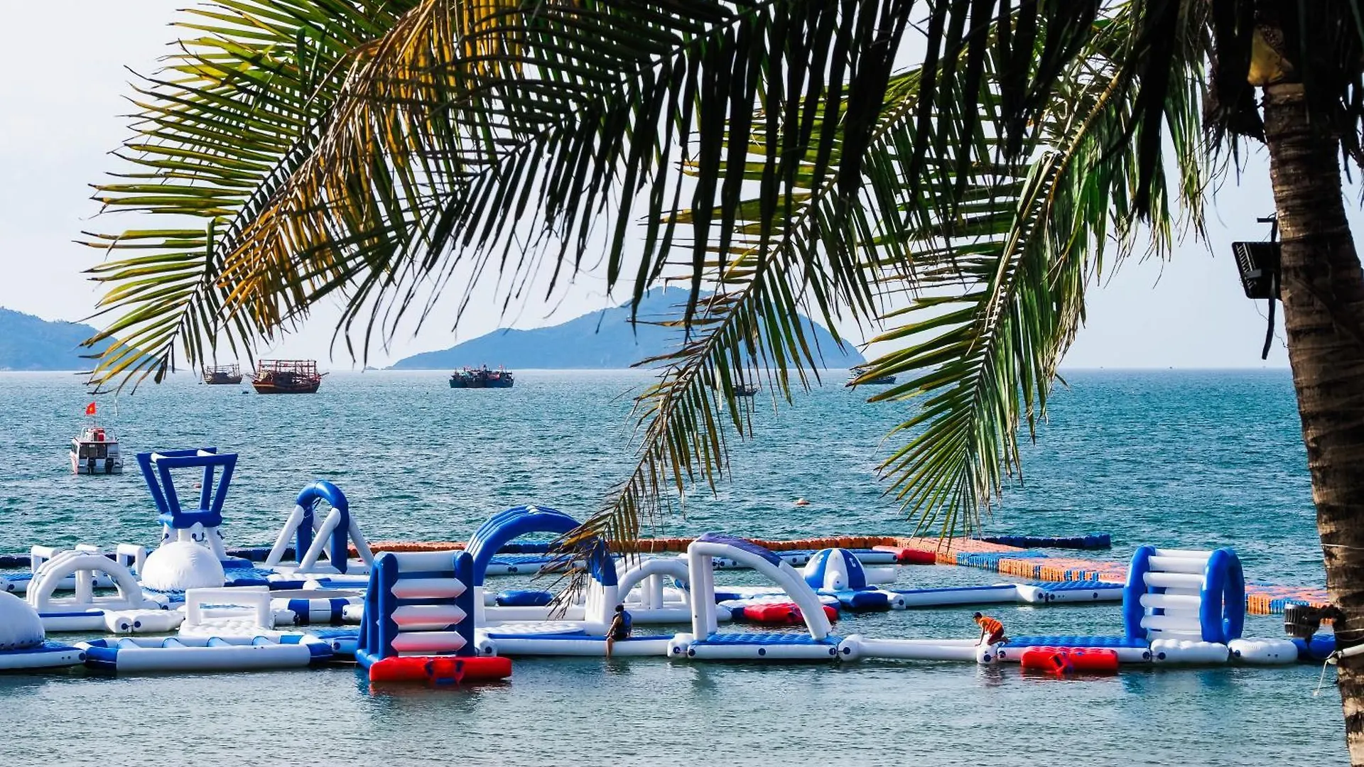 Bounce Beach Resort And Spa Da Nang 0*,